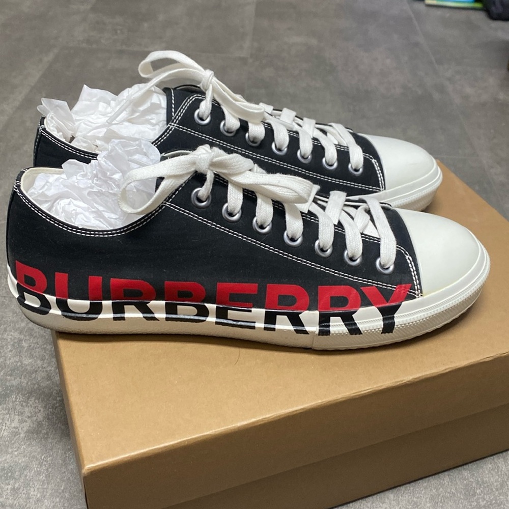Authentic Burberry Limited Edition Larkhall Sneaker (LNY Edition)